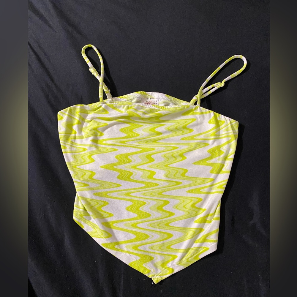 Swirl crop top